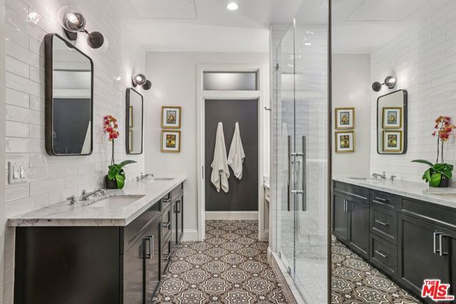 1645 N Vine Street 611, Los Angeles, CA 90028