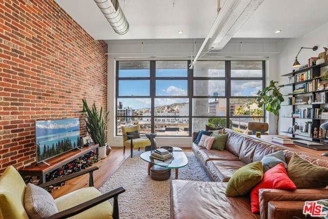 1645 N Vine Street 611, Los Angeles, CA 90028