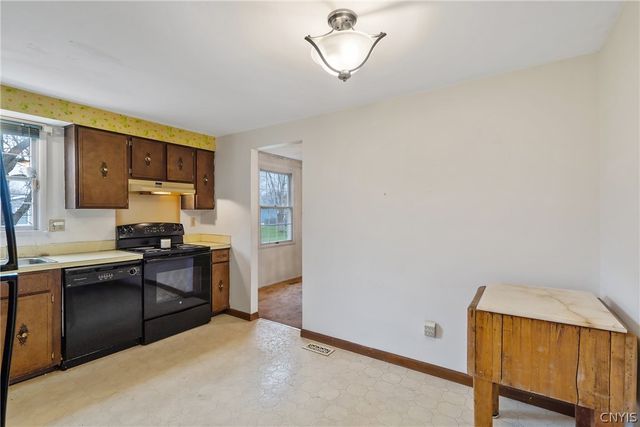 5984 Darby Road, Cicero, NY 13039