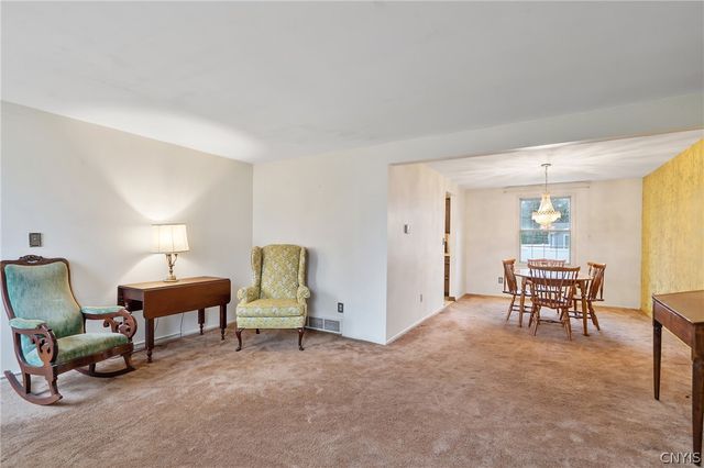 5984 Darby Road, Cicero, NY 13039