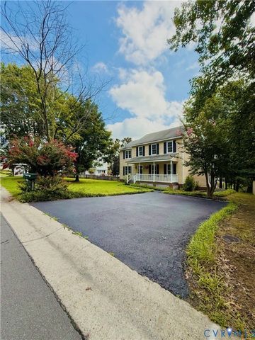 8240 Tarragon Dr, Mechanicsville, VA 23111