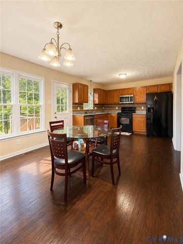 8240 Tarragon Dr, Mechanicsville, VA 23111