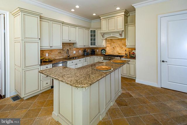 20 PAUL ROBESON PL, Princeton, NJ 08542