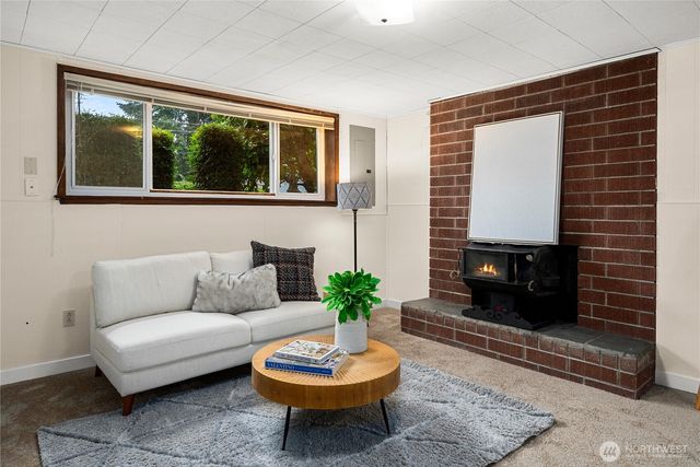 26650 18th Place S, Des Moines, WA 98198