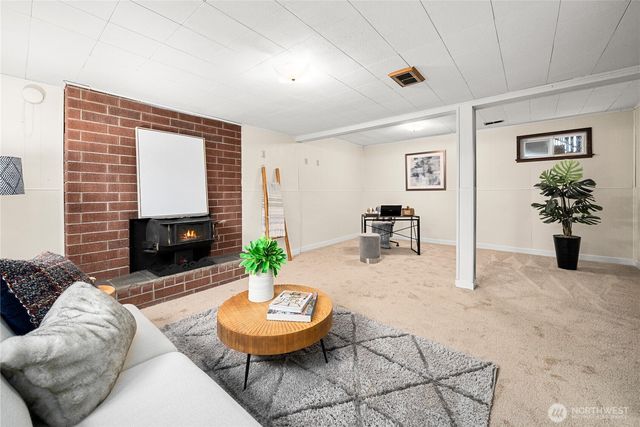 26650 18th Place S, Des Moines, WA 98198