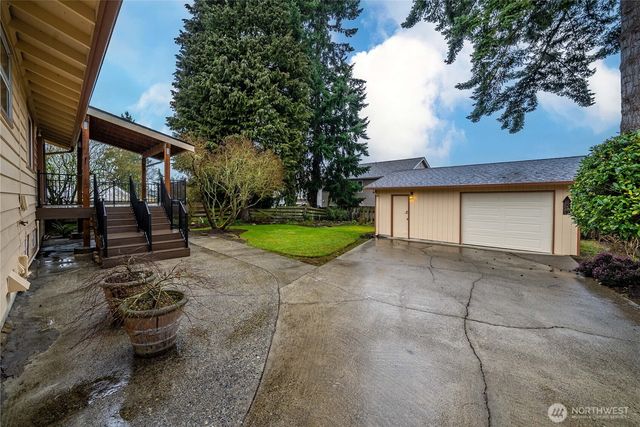 26650 18th Place S, Des Moines, WA 98198