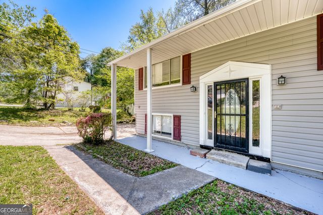1340 Pineglen Drive, Riverdale, GA 30296