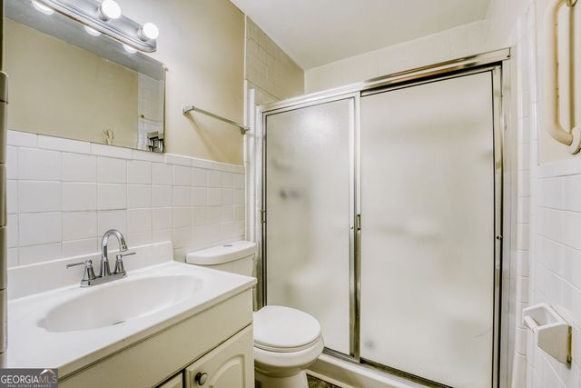 1340 Pineglen Drive, Riverdale, GA 30296