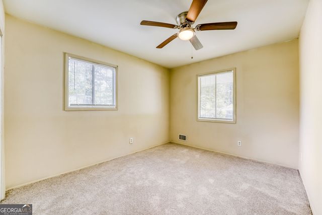 1340 Pineglen Drive, Riverdale, GA 30296