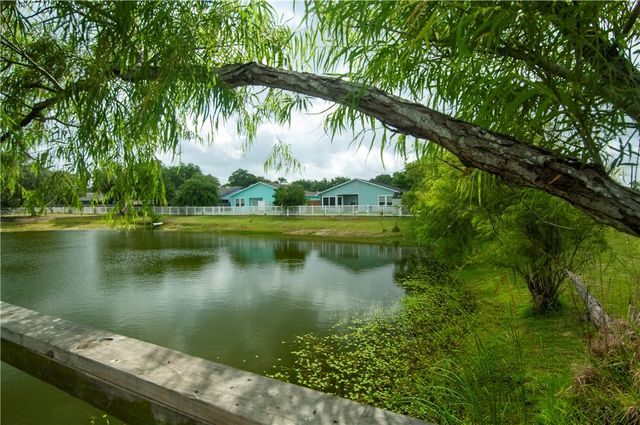113 Treasure, Rockport, TX 78382