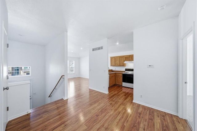 1201 N MART WAY Drive 107, Olathe, KS 66061