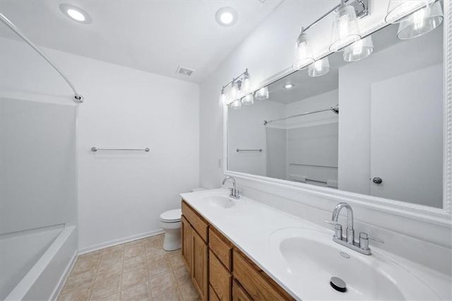 1201 N MART WAY Drive 107, Olathe, KS 66061