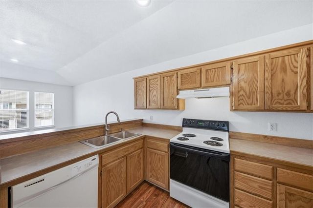 1201 N MART WAY Drive 107, Olathe, KS 66061