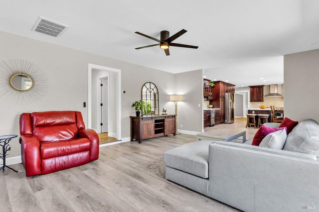 2513 Troon Ct, Fairfield, CA 94534