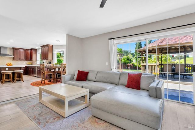 2513 Troon Ct, Fairfield, CA 94534