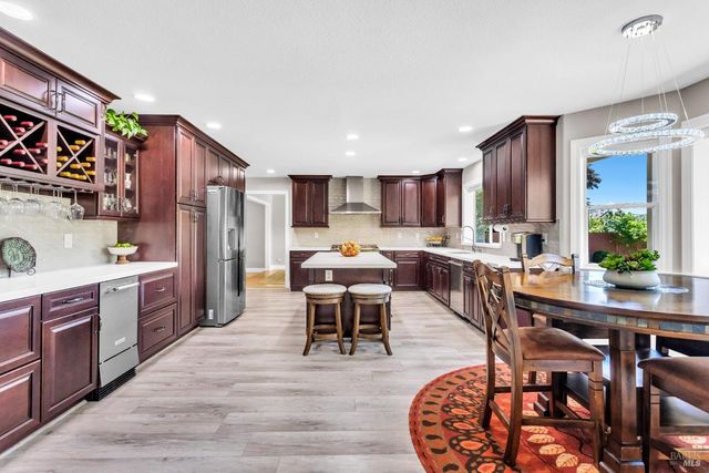 2513 Troon Ct, Fairfield, CA 94534