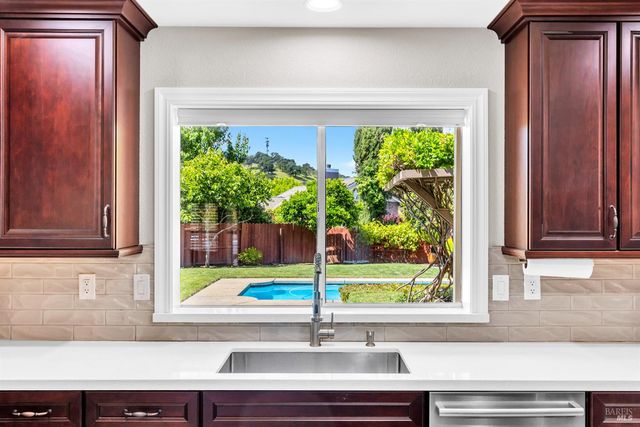 2513 Troon Ct, Fairfield, CA 94534