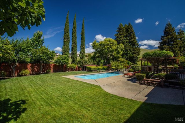2513 Troon Ct, Fairfield, CA 94534