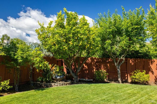 2513 Troon Ct, Fairfield, CA 94534
