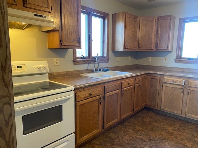 215 S Hennepin Avenue, Ladd, IL 61329