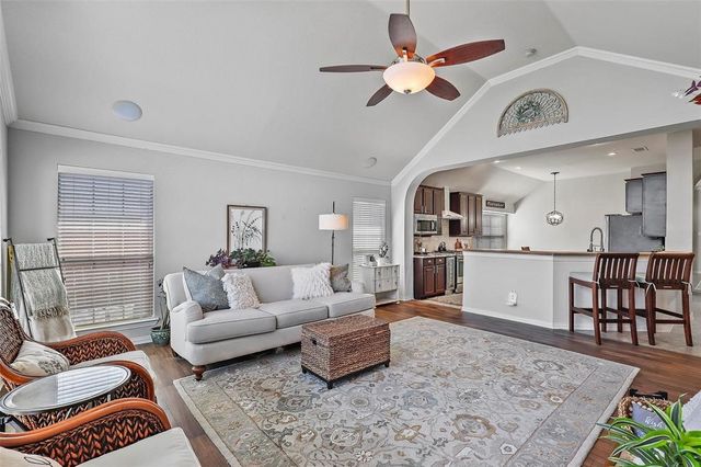 7067 Nantucket Way, Grand Prairie, TX 75054