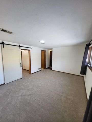 539 98th Avenue NE, Blaine, MN 55434