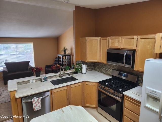 1906 Bounty lp, Hayden, ID 83835