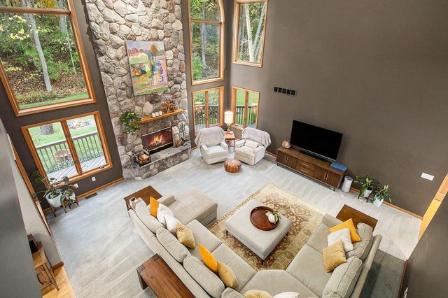 13566 S Rainbow Drive, Gregory, MI 48137