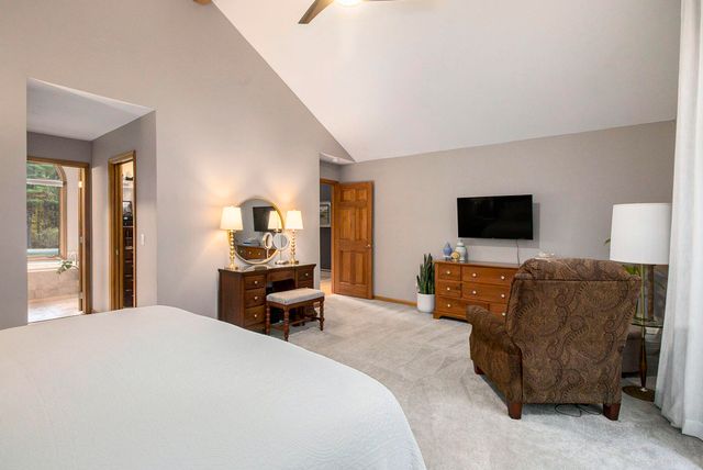 13566 S Rainbow Drive, Gregory, MI 48137