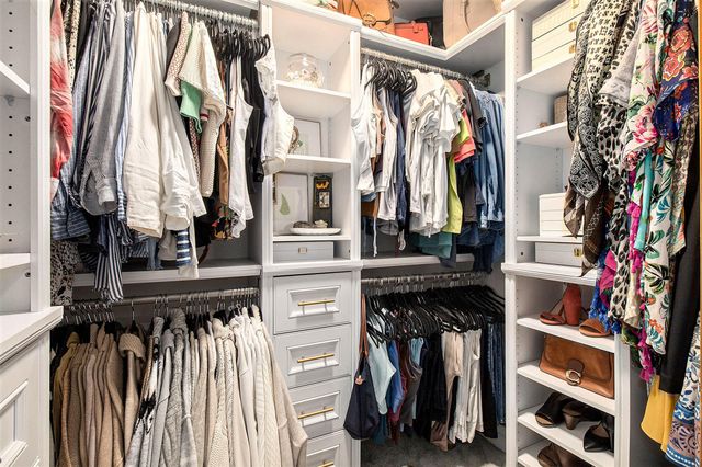 13566 S Rainbow Drive, Gregory, MI 48137