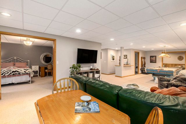 13566 S Rainbow Drive, Gregory, MI 48137