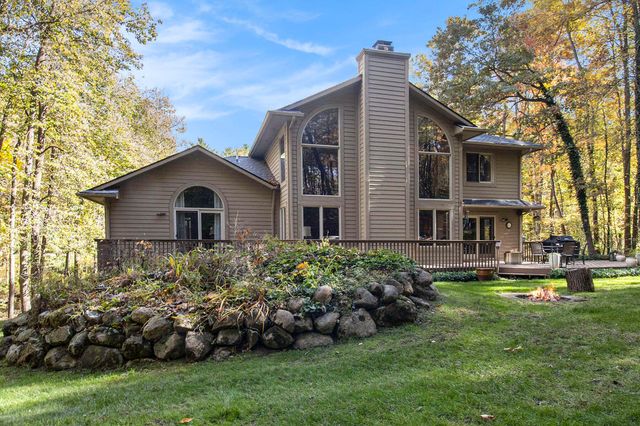 13566 S Rainbow Drive, Gregory, MI 48137