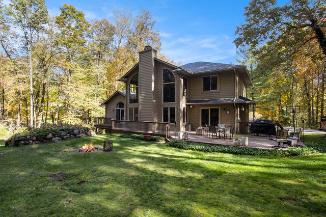 13566 S Rainbow Drive, Gregory, MI 48137