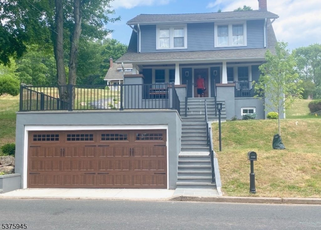 169 Leigh St, Clinton Town, NJ 08809