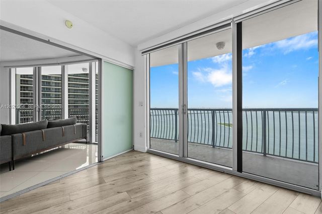 1750 N Bayshore Dr 4901, Miami, FL 33132