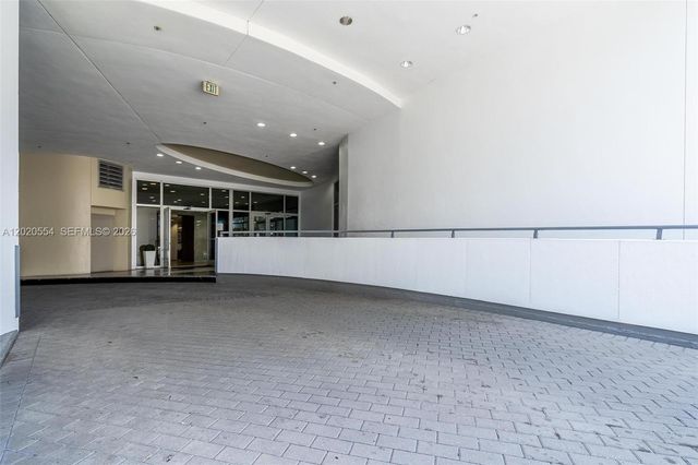 1750 N Bayshore Dr 4901, Miami, FL 33132