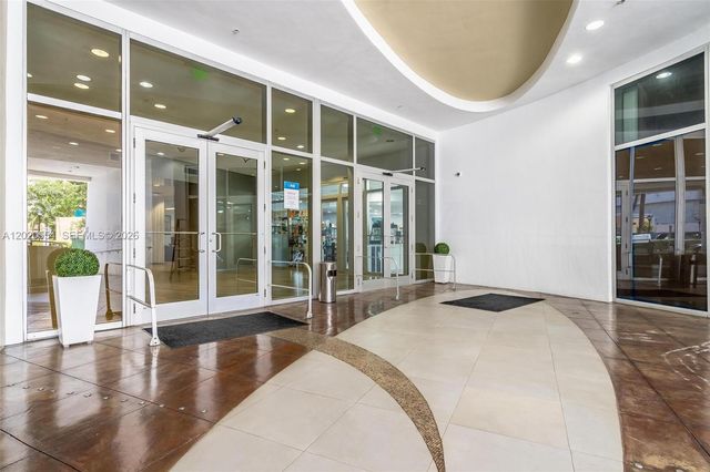 1750 N Bayshore Dr 4901, Miami, FL 33132