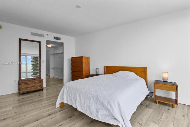 1750 N Bayshore Dr 4901, Miami, FL 33132
