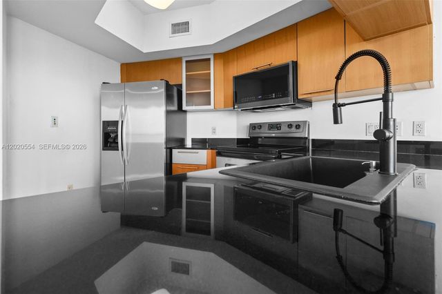 1750 N Bayshore Dr 4901, Miami, FL 33132