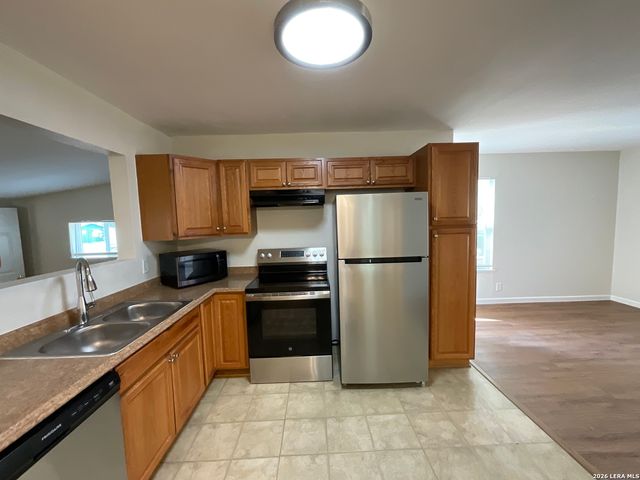 146 Amber Valley, San Antonio, TX 78227