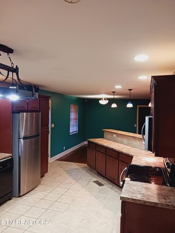 4776 Roane State Highway Hwy, Rockwood, TN 37854