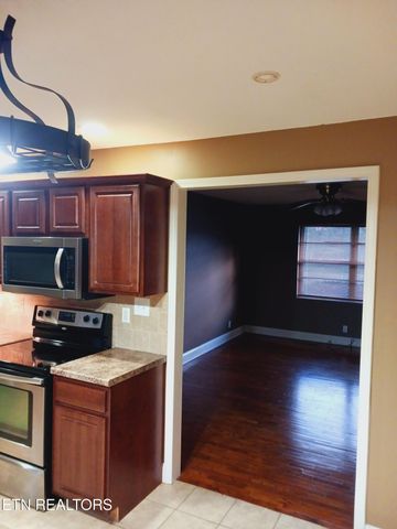 4776 Roane State Highway Hwy, Rockwood, TN 37854