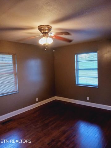 4776 Roane State Highway Hwy, Rockwood, TN 37854