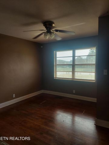 4776 Roane State Highway Hwy, Rockwood, TN 37854