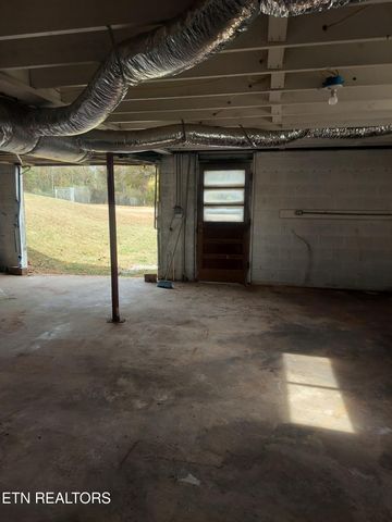 4776 Roane State Highway Hwy, Rockwood, TN 37854