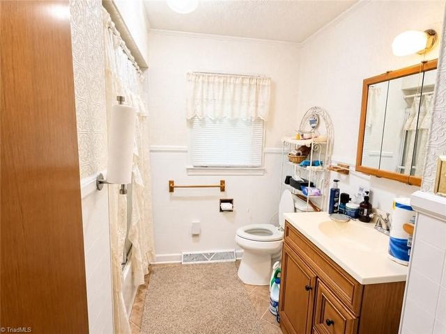 302 Island Drive, Madison, NC 27025