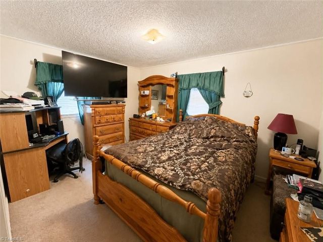 302 Island Drive, Madison, NC 27025
