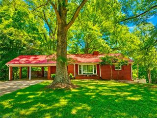 302 Island Drive, Madison, NC 27025