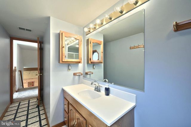 5443 ARNOLD RD, Glenville, PA 17329