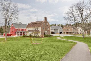 29 Hudson Rd, Sudbury, MA 01776